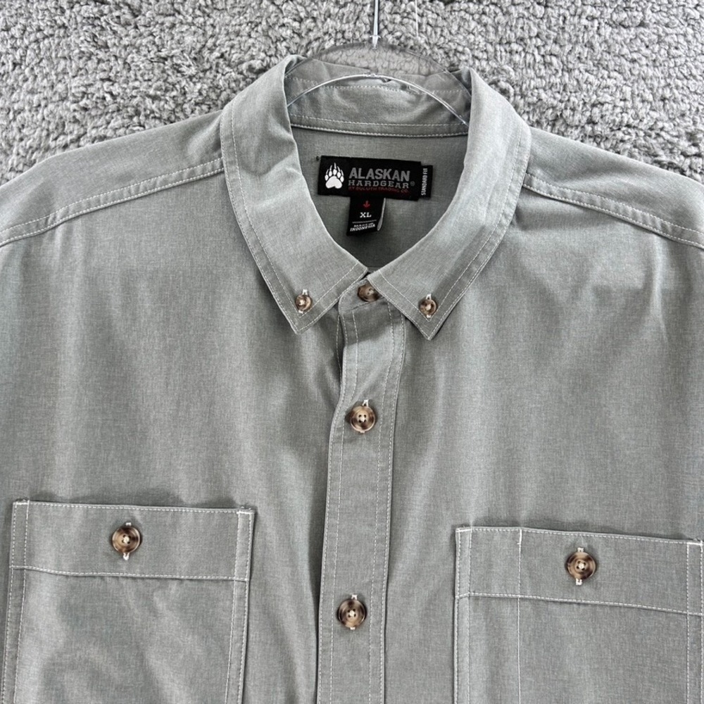 Alaskan Hardgear Shirt Men's XL Grey Short‎ Sleeves Button Standard Fit Pockets